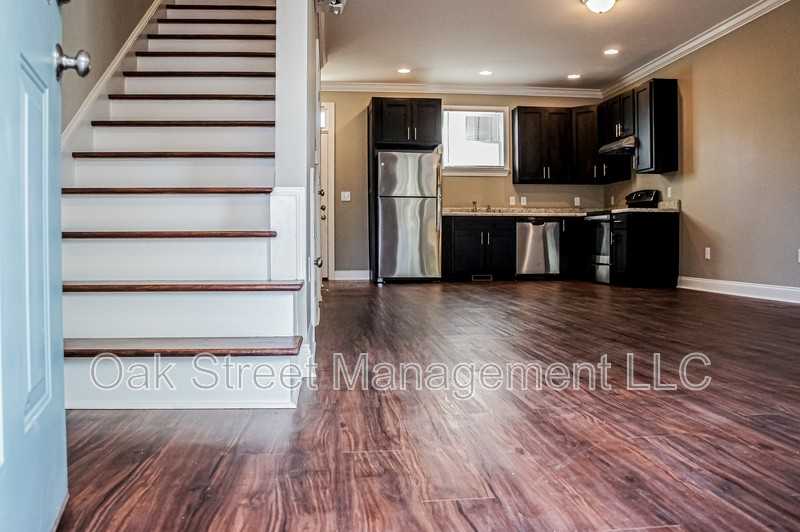 913 E Martin Luther King Blvd #925