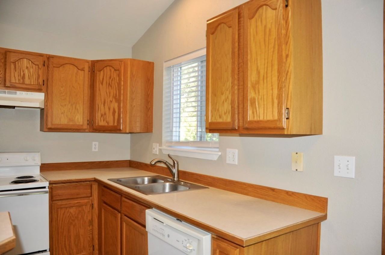 4024 E 2nd Ave #B - Photo 6 of 23