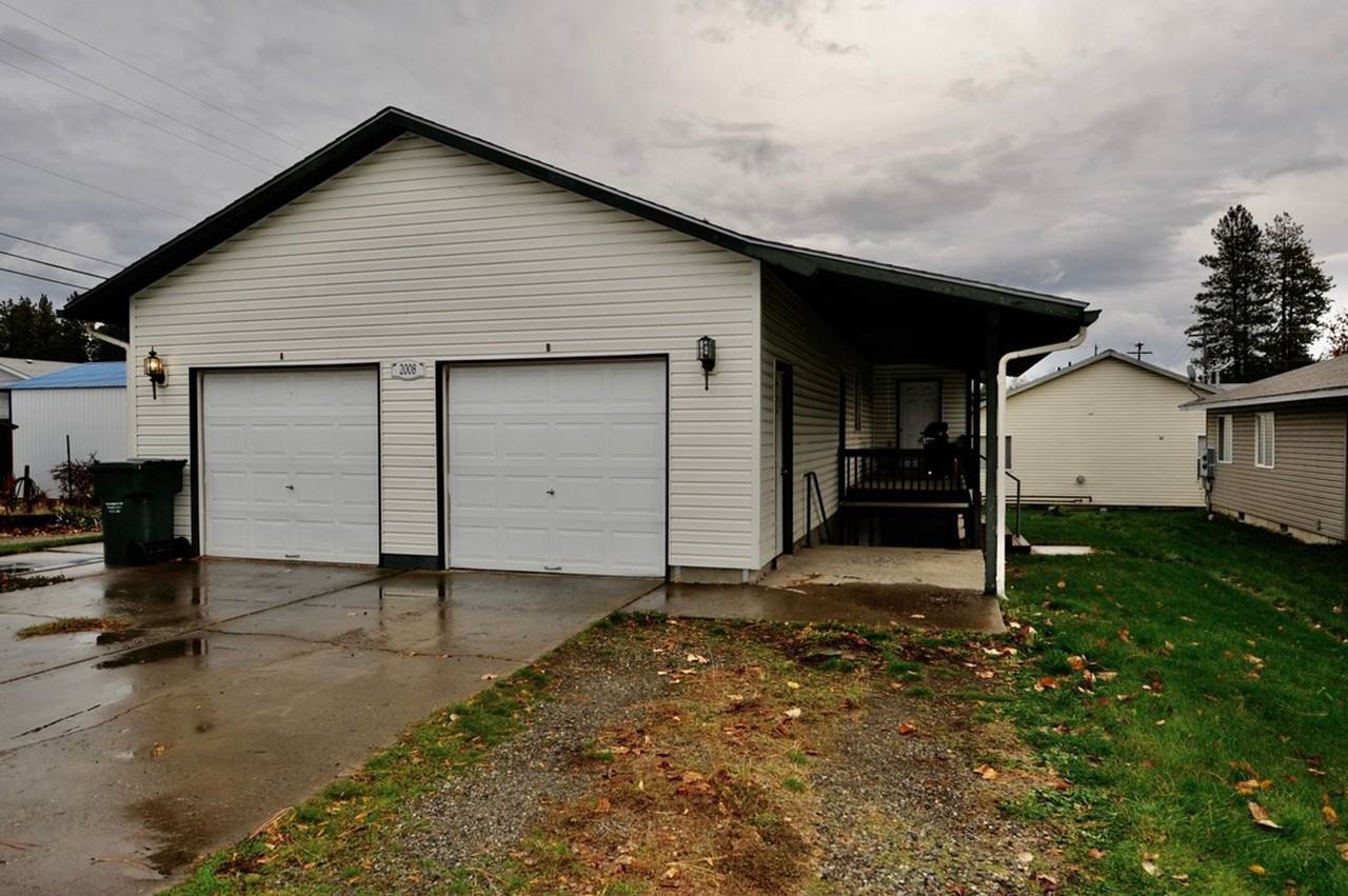 2008 N Catherine St #B - Photo 2 of 27