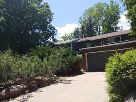 859 Roxwood Ln - Photo 1 of 1