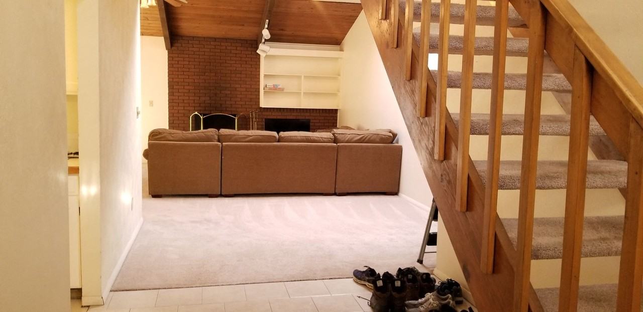 859 Roxwood Ln - Photo 5 of 32