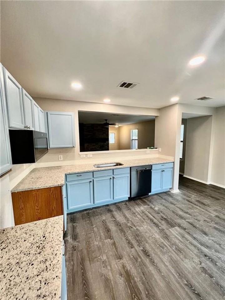 3401 Nocona Cv - Photo 6 of 19