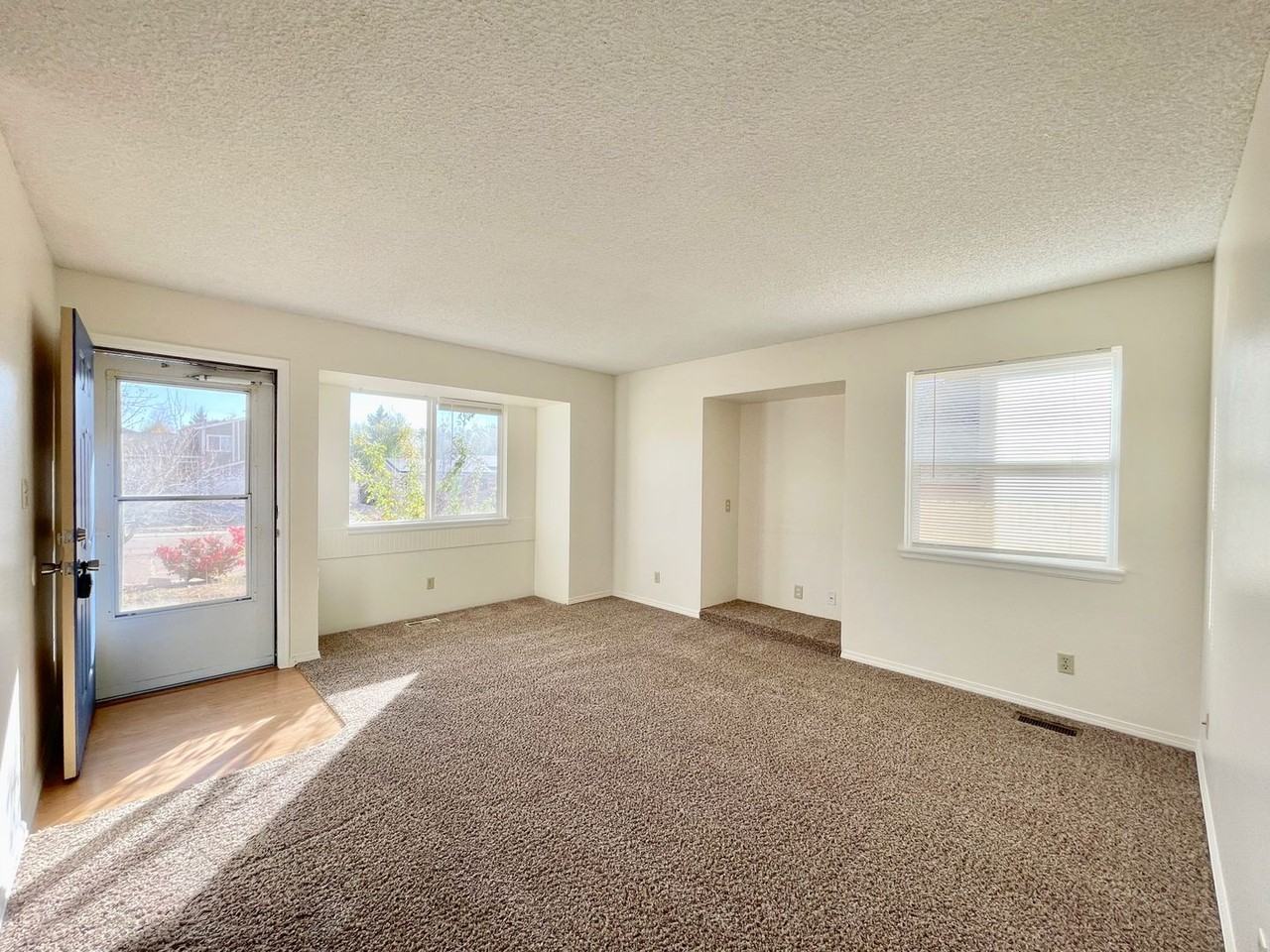 2110 Ambleside Dr - Photo 3 of 30