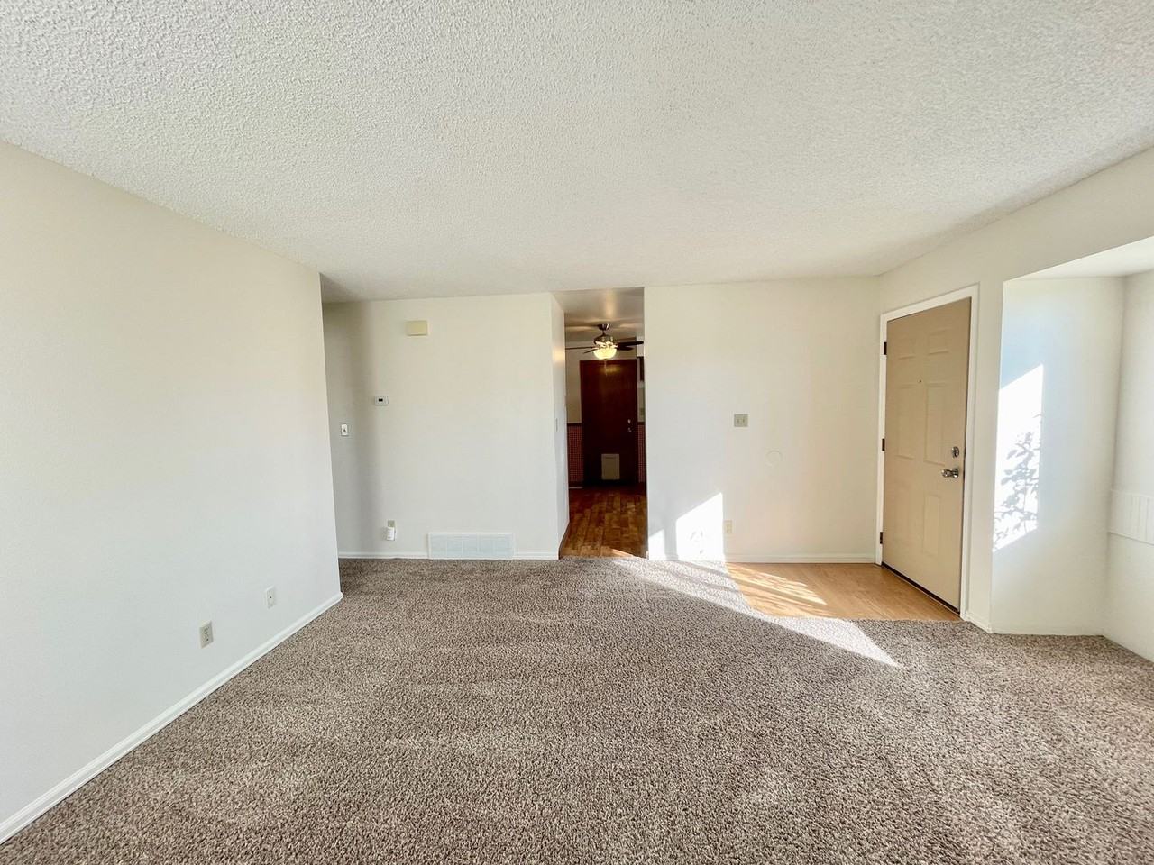 2110 Ambleside Dr - Photo 5 of 30