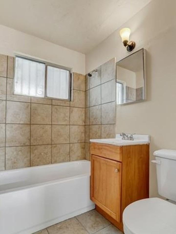 4709 Maxwell Ave - Photo 4 of 14