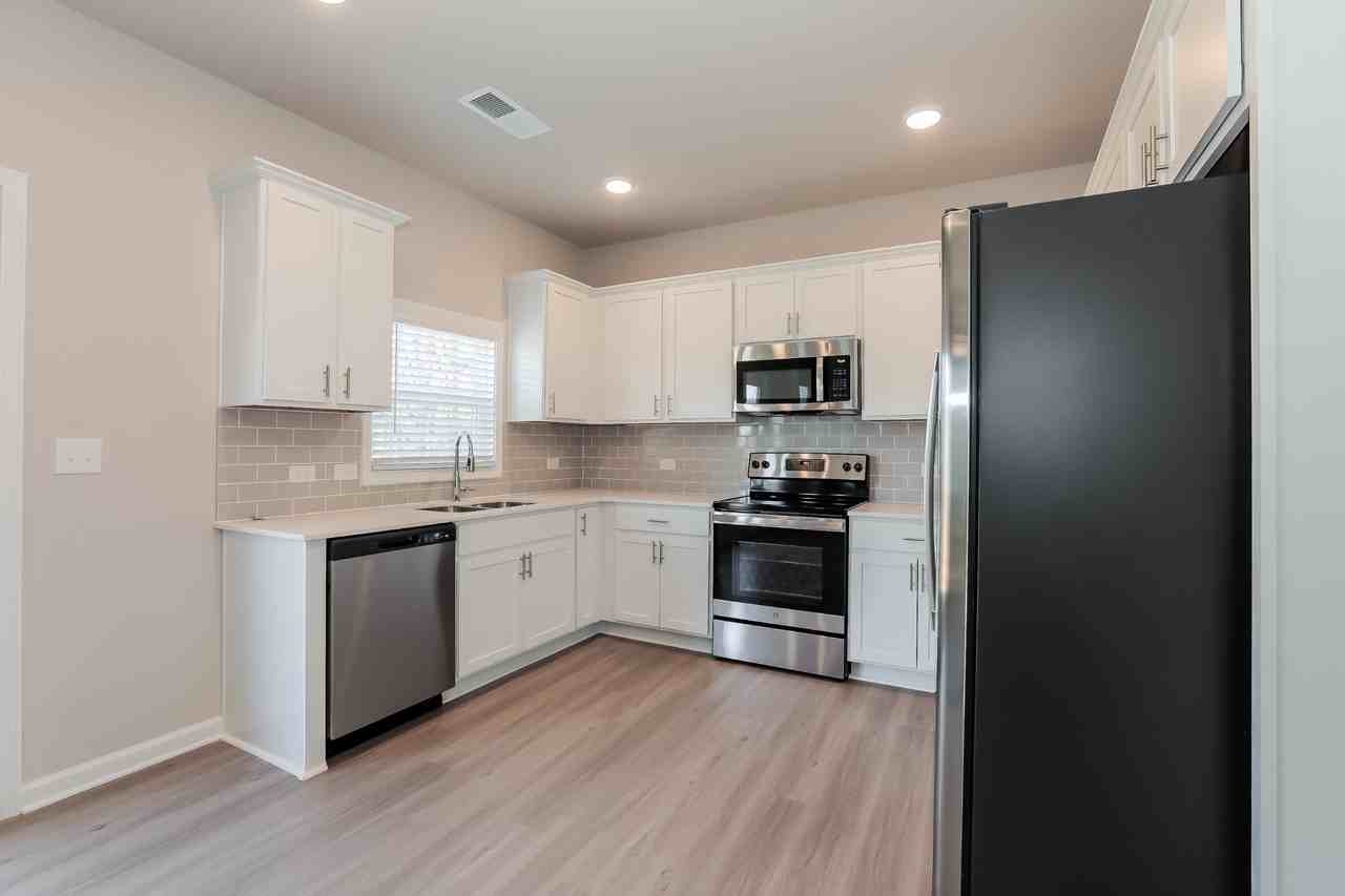 3453 Sugarberry Dr - Photo 7 of 42