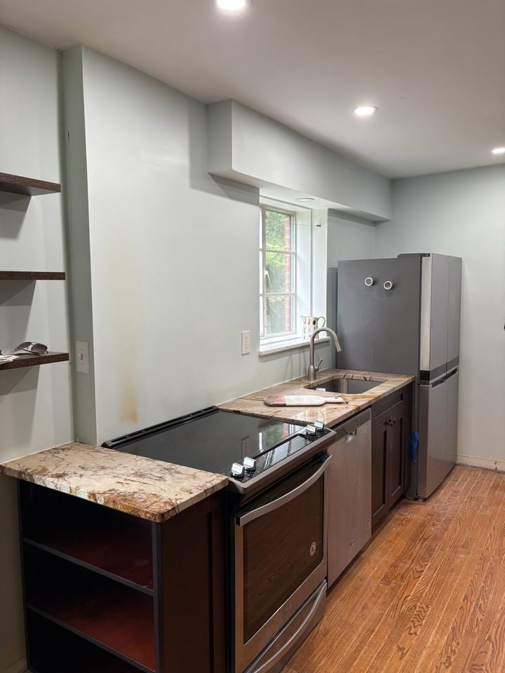 10525 St Paul St - Photo 3 of 39