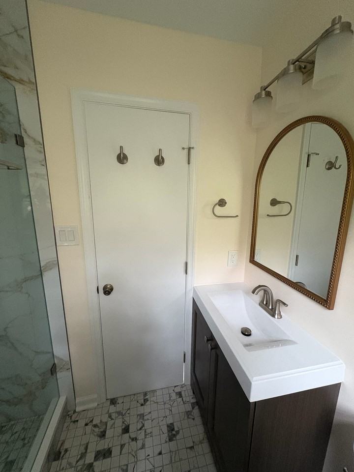 10525 St Paul St - Photo 6 of 41
