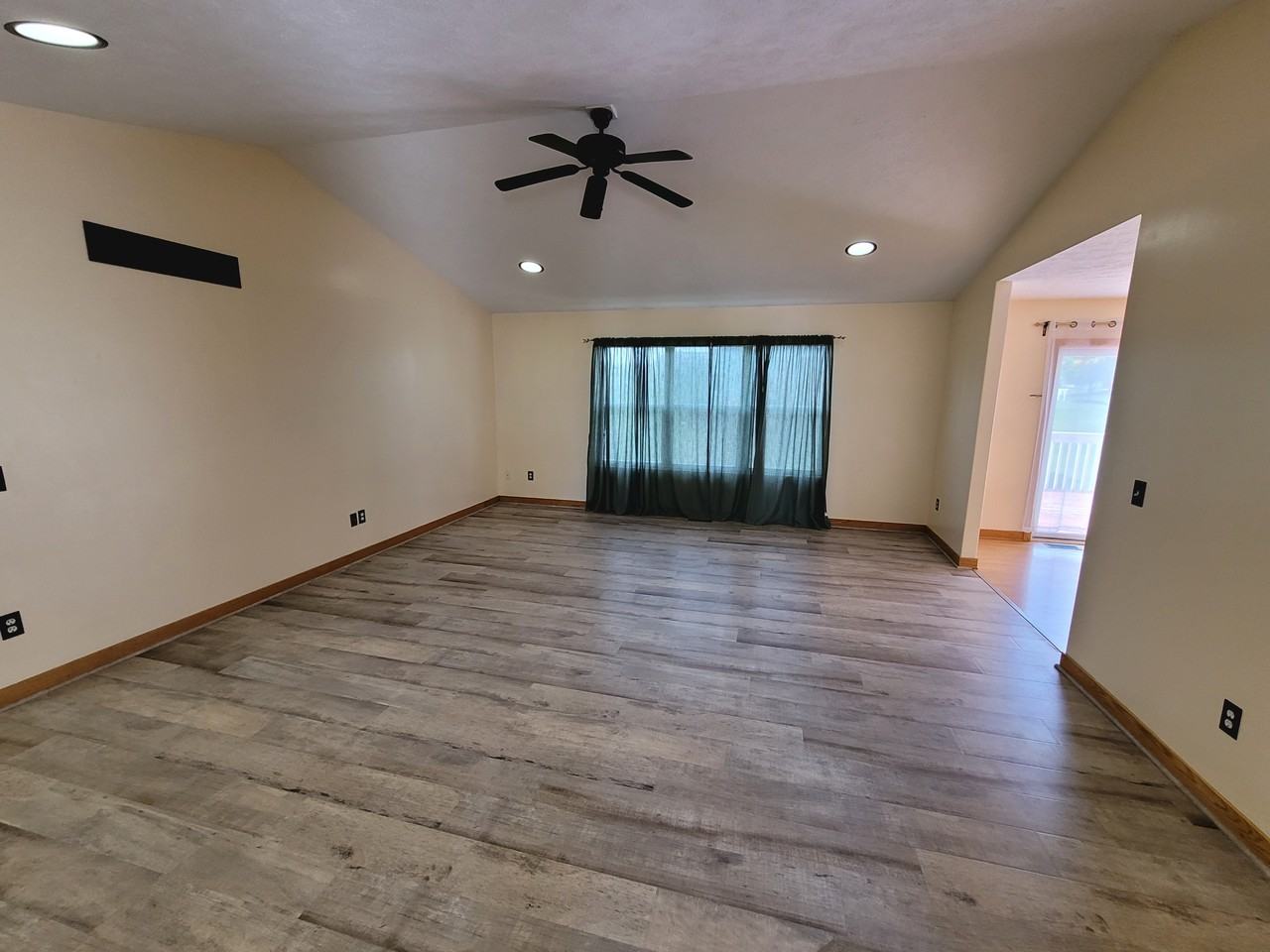 10924 Thornberry Way - Photo 2 of 19