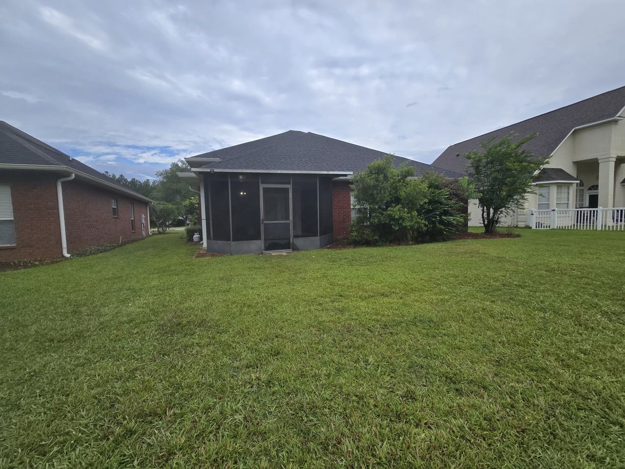 3144 Strathauer Rd - Photo 2 of 32