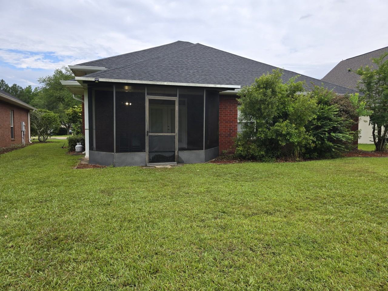 3144 Strathauer Rd - Photo 3 of 32