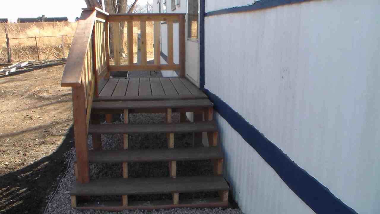 722 E Main St - Photo 2 of 9