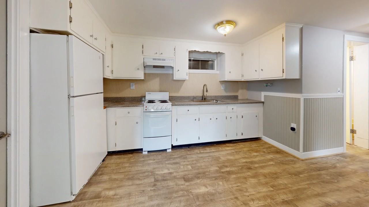 41 Winter St #B - Photo 2 of 8