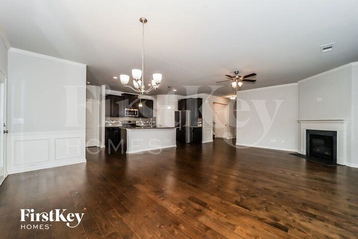 1017 Creekhead Dr - Photo 3 of 15