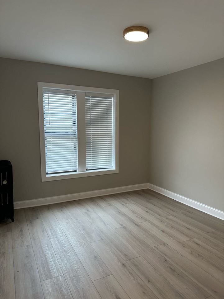 Howard Beach Apartments - Photo 6 of 10