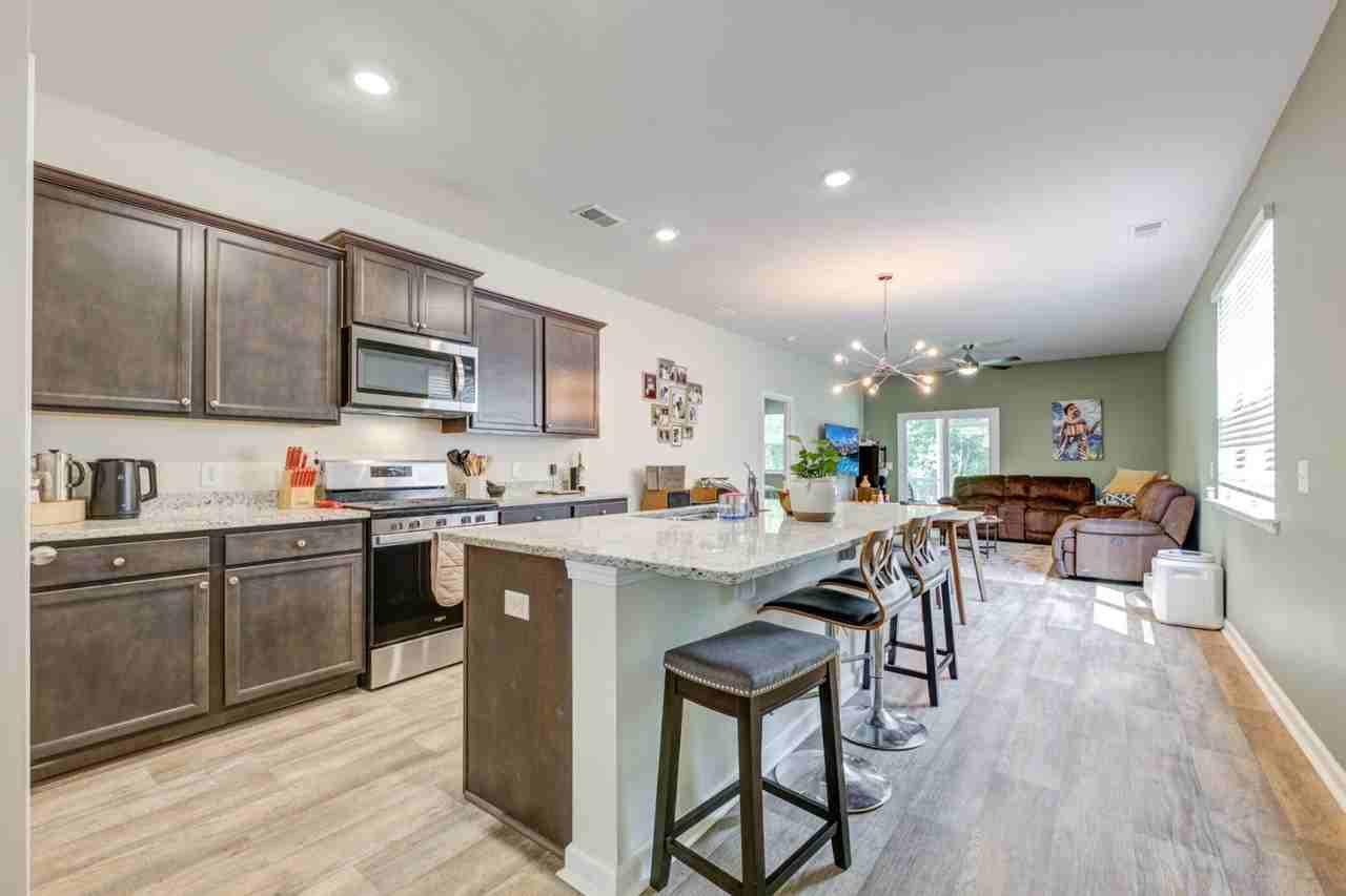 104 Sweet Cherry Ln - Photo 7 of 11