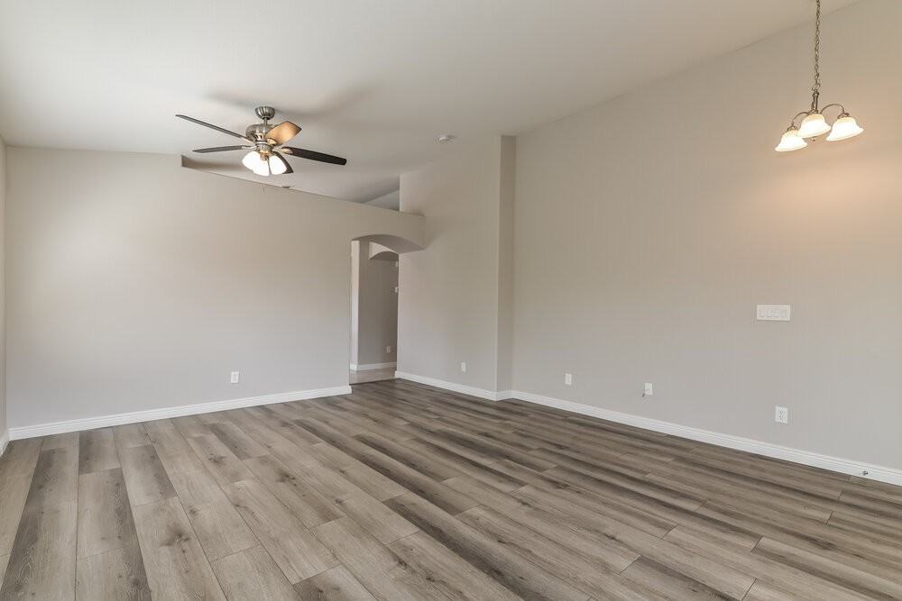 972 Trackers Glen Ave - Photo 6 of 16
