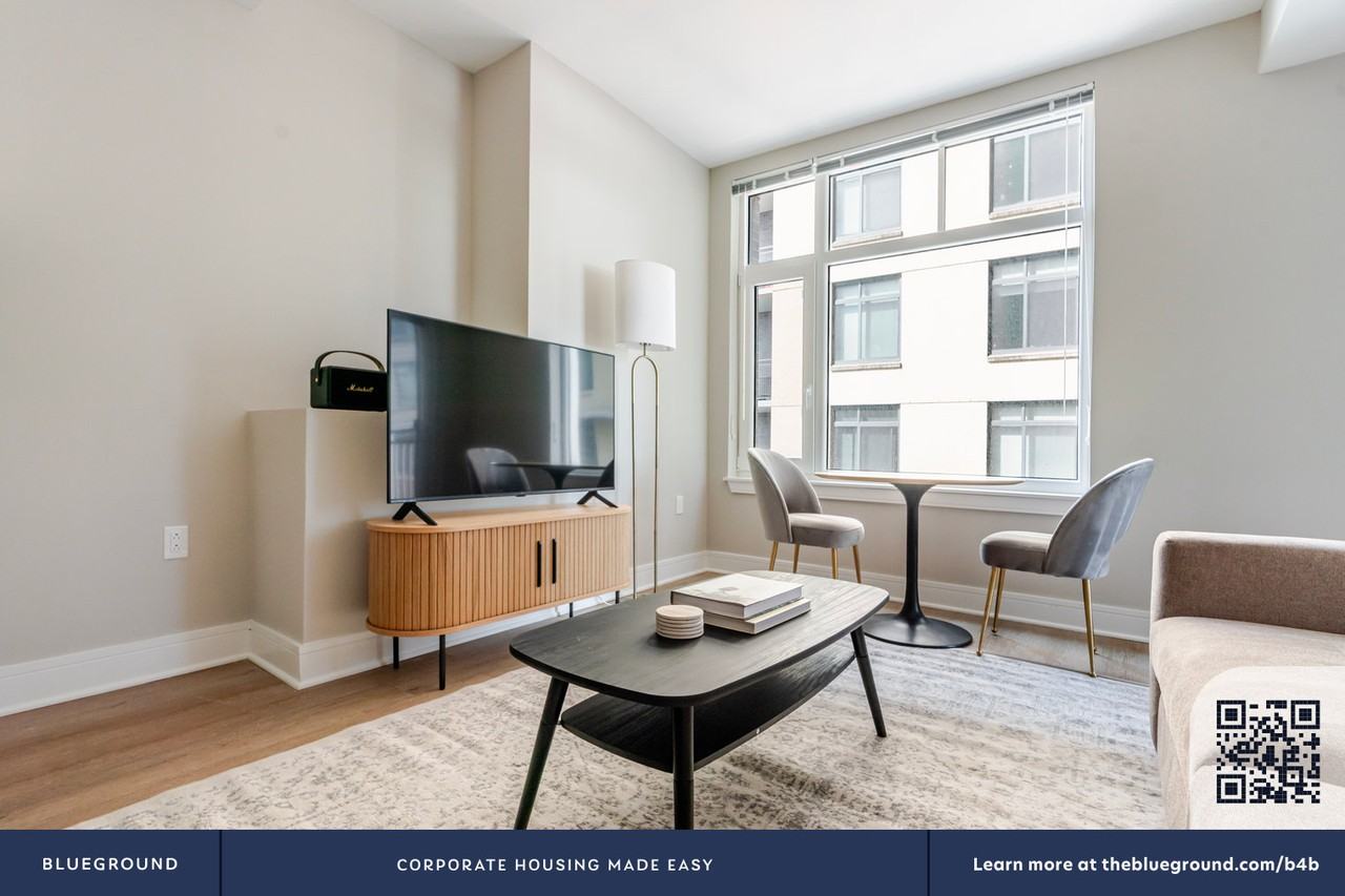 4924 Saint Elmo Avenue - Photo 6 of 38