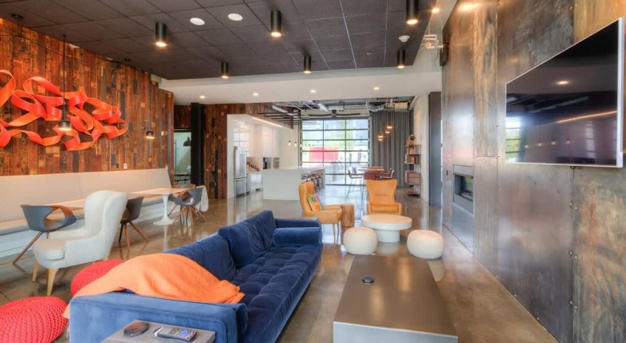 3922 Foster St #1344552P - Photo 3 of 29