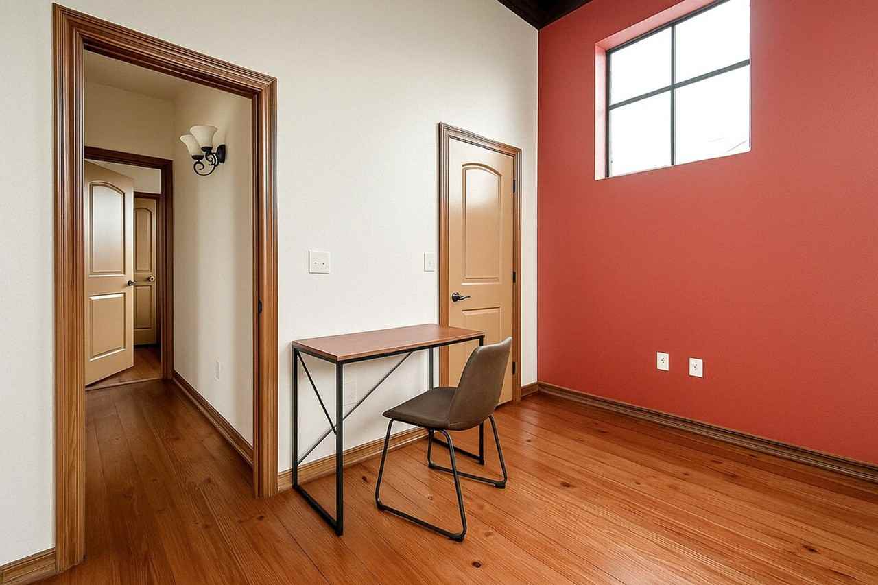 521 N Jefferson Ave #1094976P - Photo 4 of 16