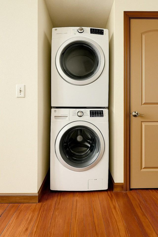 521 N Jefferson Ave #1094976P - Photo 5 of 16