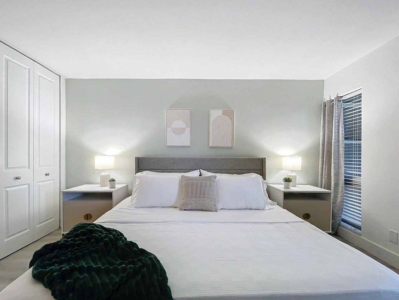 1401 Se 15th St #1224047P - Photo 3 of 30