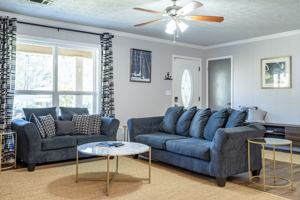 featured image of 4375 Park St