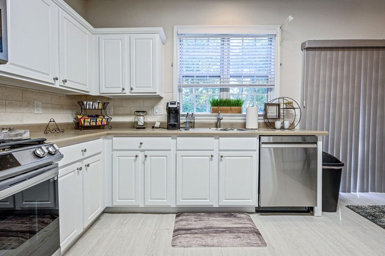 206 Persimmon Trl #1234822P - Photo 2 of 50