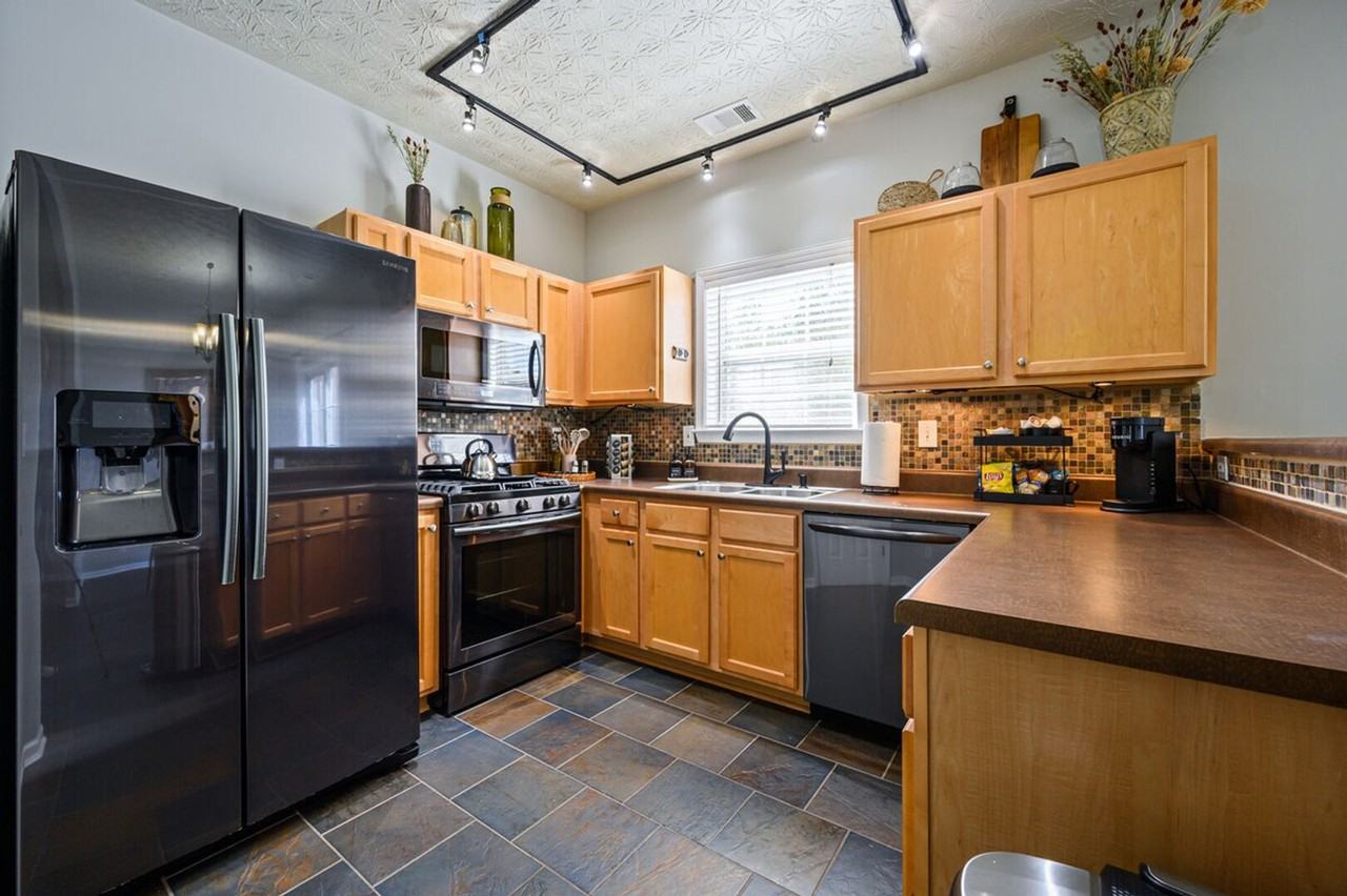 1431 Bay Overlook Dr #1234824P - Photo 3 of 50