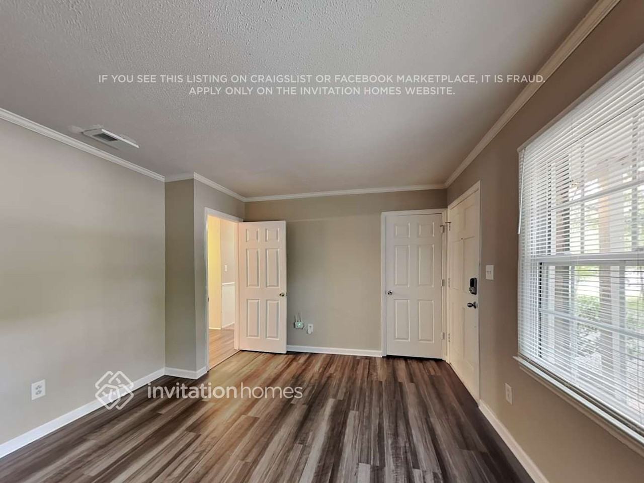 812 E John St - Photo 3 of 20
