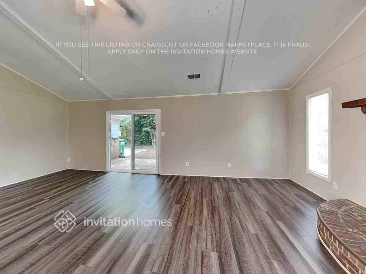 812 E John St - Photo 7 of 20