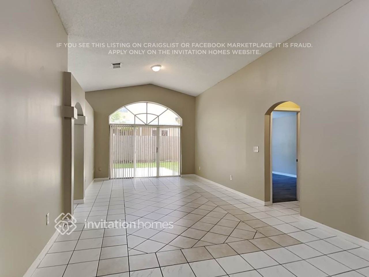 16028 Sw 86th Ter - Photo 4 of 19