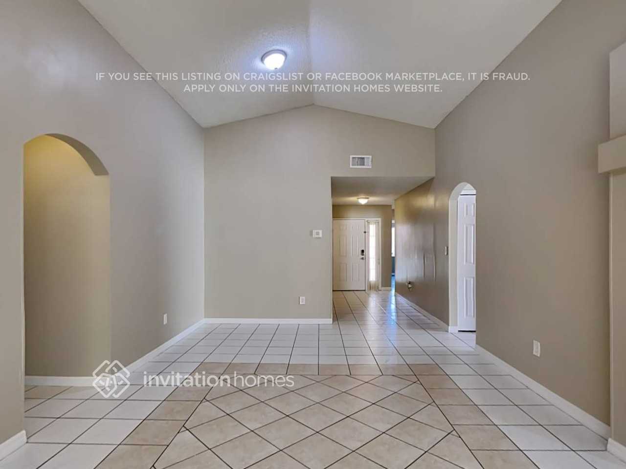 16028 Sw 86th Ter - Photo 3 of 19