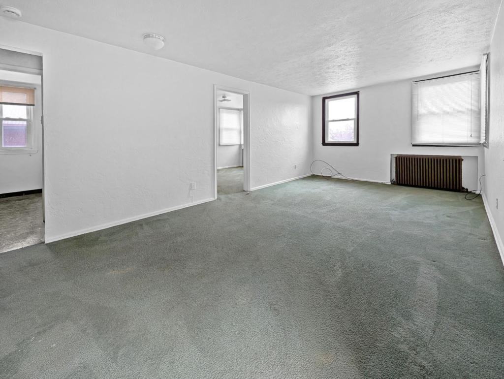 41 W Bellecrest Ave Apt 2 - Photo 3 of 6