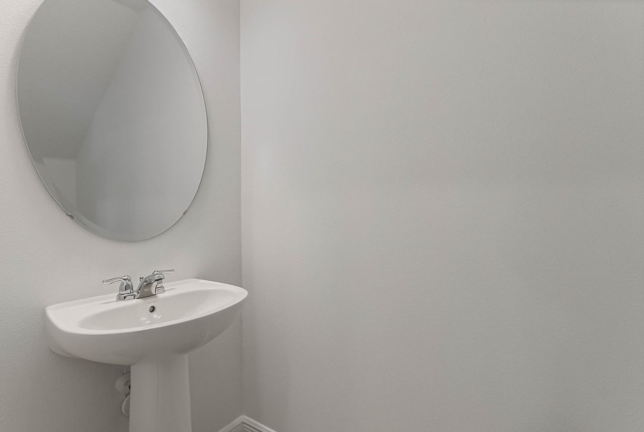 2040 Axel St - Photo 6 of 32