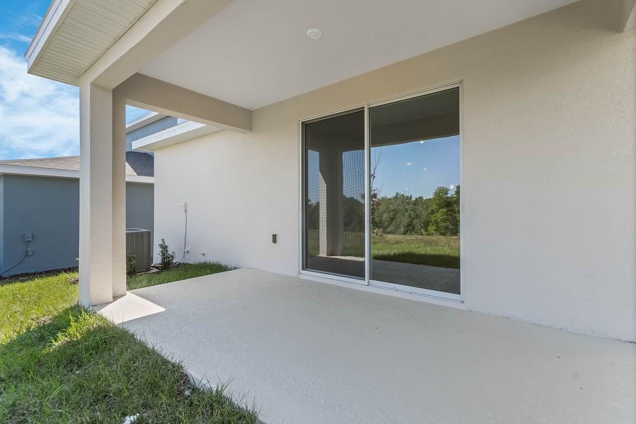 2040 Axel St - Photo 5 of 32