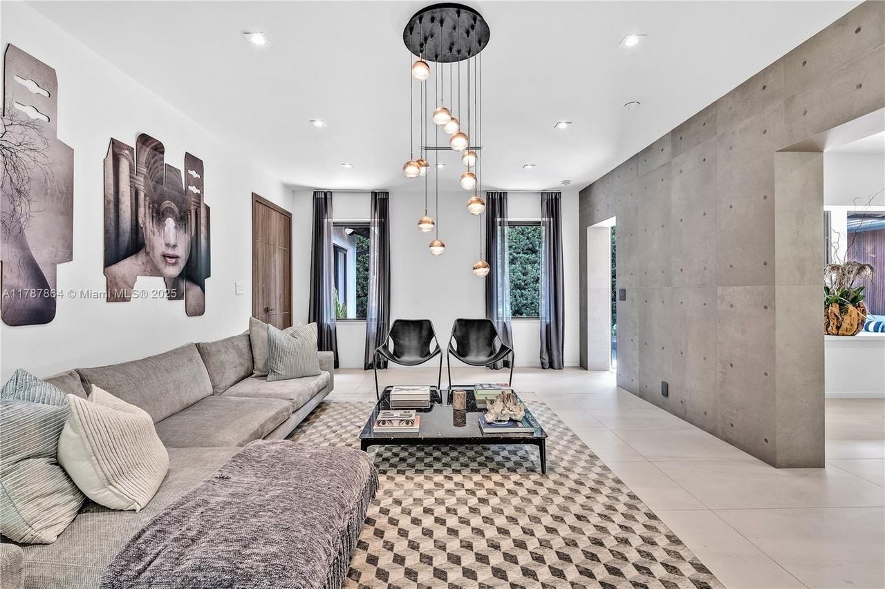 W 51st St & Alton Rd - Photo 2 of 15