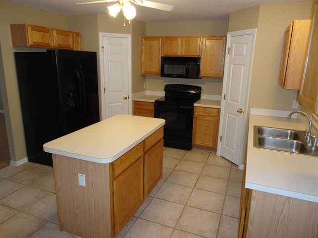 4197 Four Lakes Dr - Photo 3 of 12