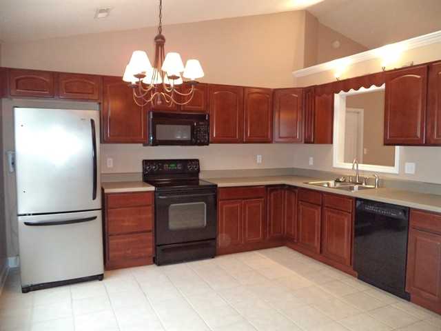 7044 Pelsor Ln - Photo 3 of 9