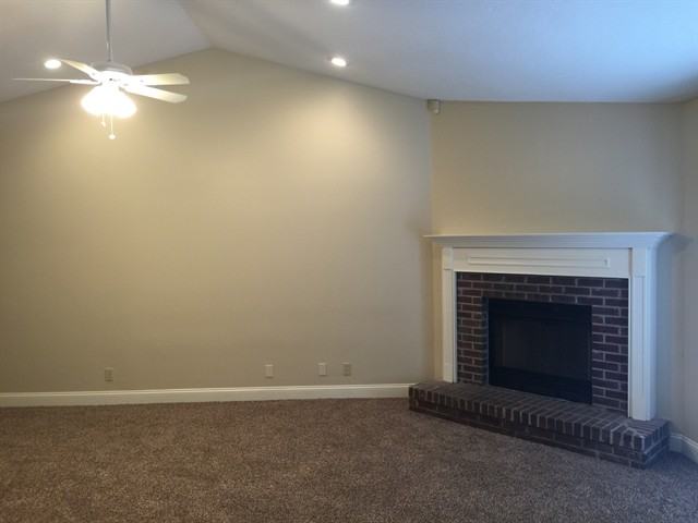 1752 Chandelier Cir W - Photo 2 of 14