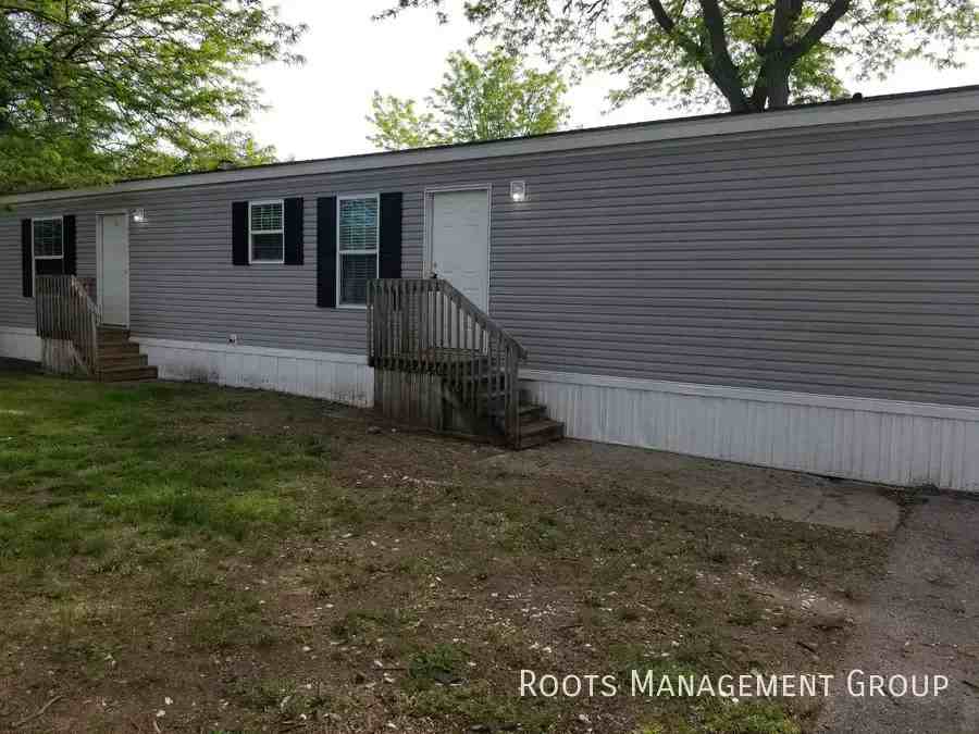 13044 Virginia Dr #139 - Photo 2 of 12