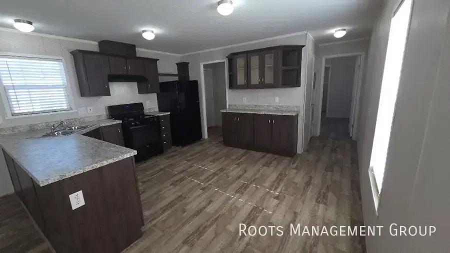 13044 Virginia Dr #139 - Photo 3 of 12