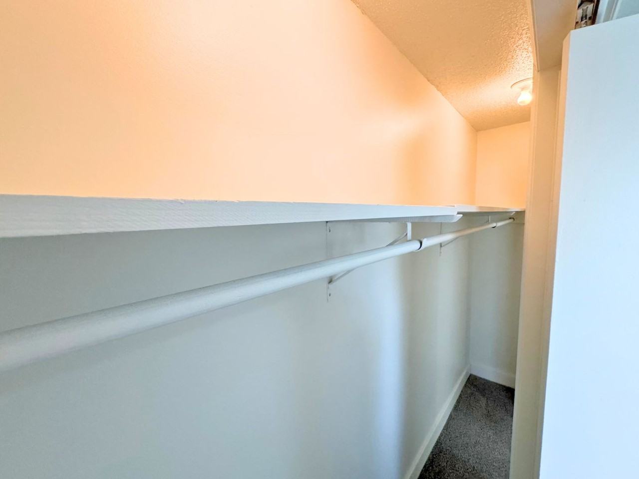 305CL - Photo 7 of 15