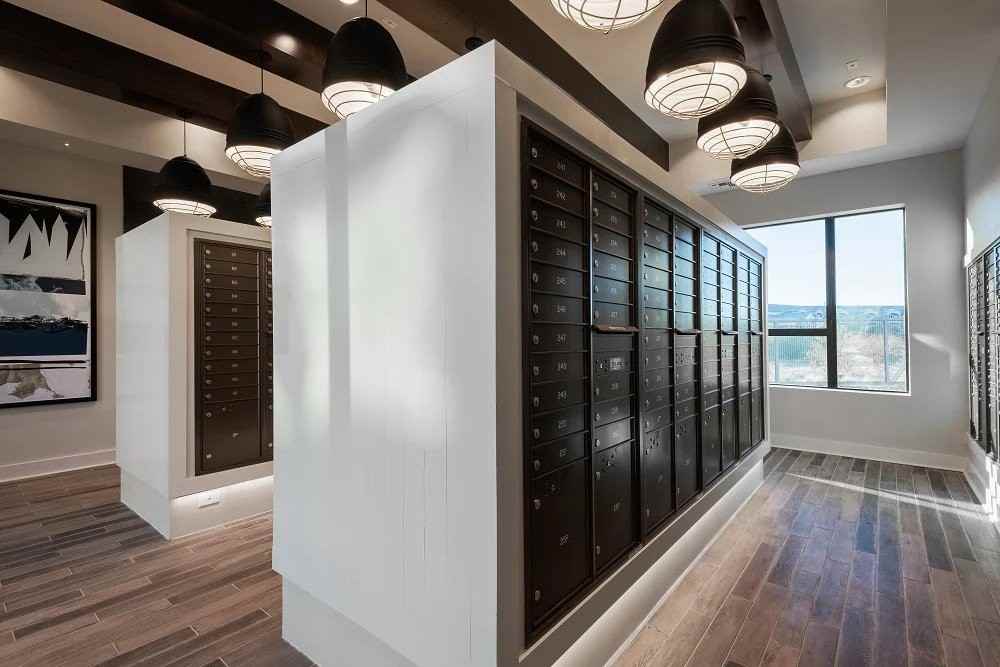 IH 35 SVR NB & - Photo 6 of 24