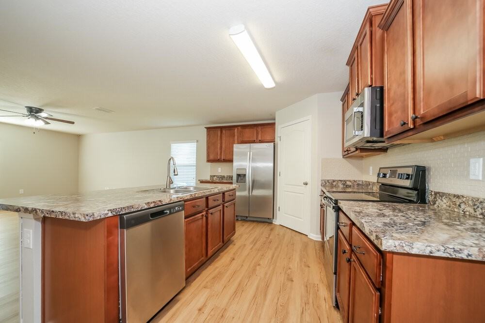 45014 Ingleham Cir - Photo 6 of 16
