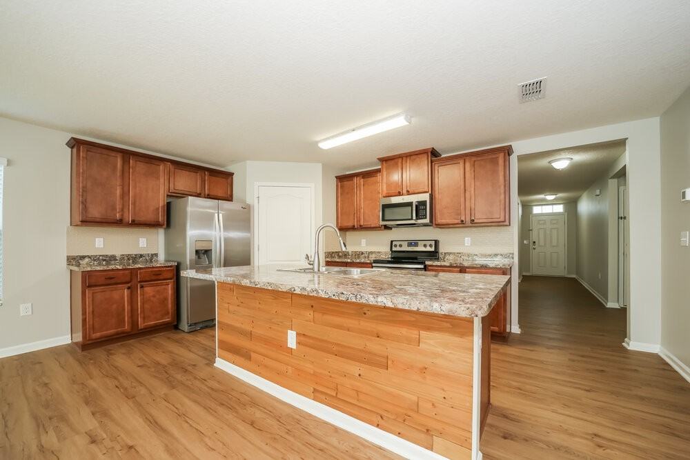 45014 Ingleham Cir - Photo 7 of 16