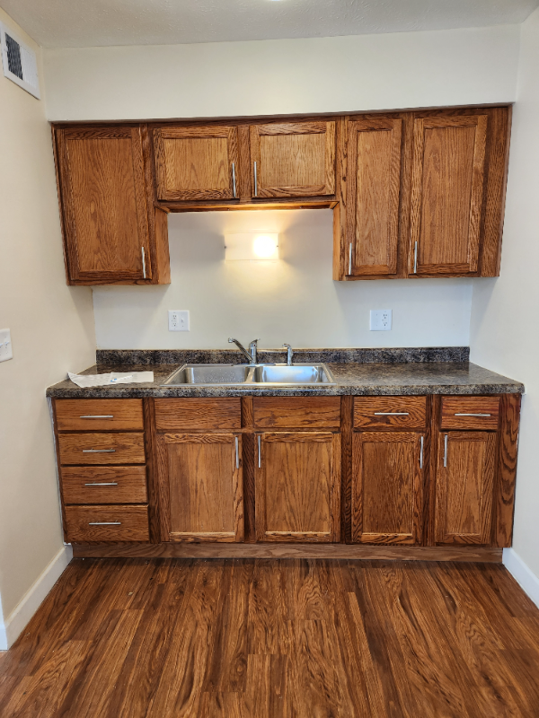 2846 Joyce Ave #C - Photo 4 of 28