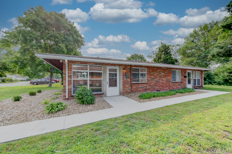 11270 Liana Ln - Photo 2 of 16