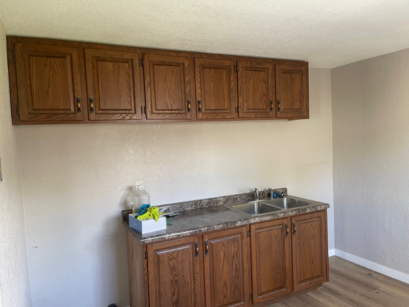 121 W Bluff St - Photo 2 of 13