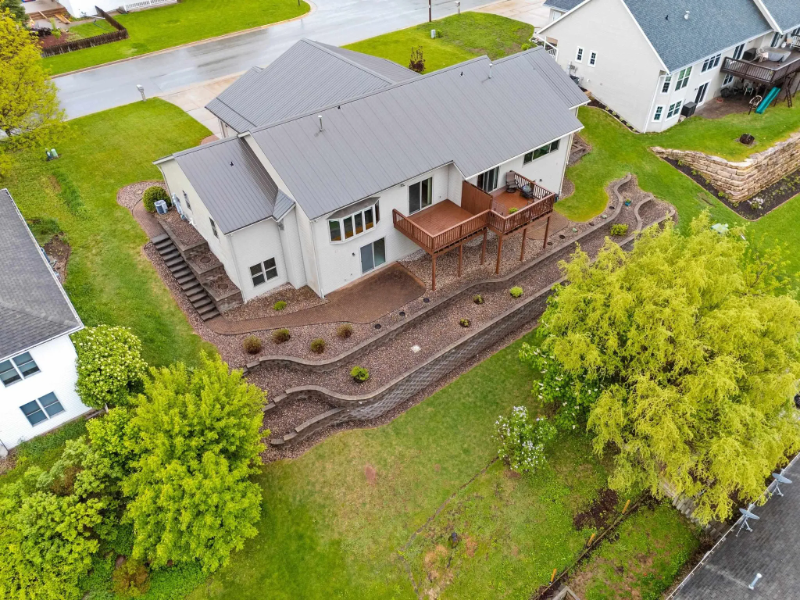 280 Highland St - Photo 3 of 24